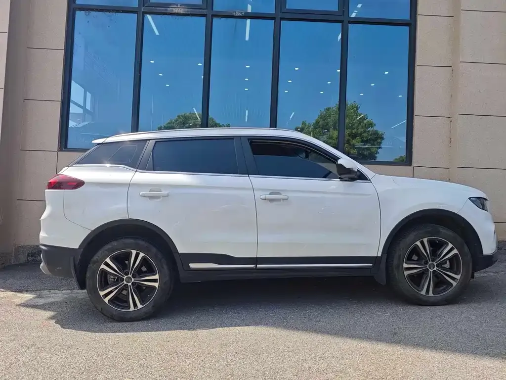 Geely Boyue 2023 из CN, фото 7