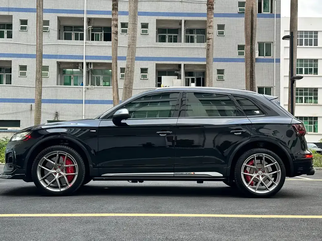 Audi Q5L 2022 из CN, фото 5