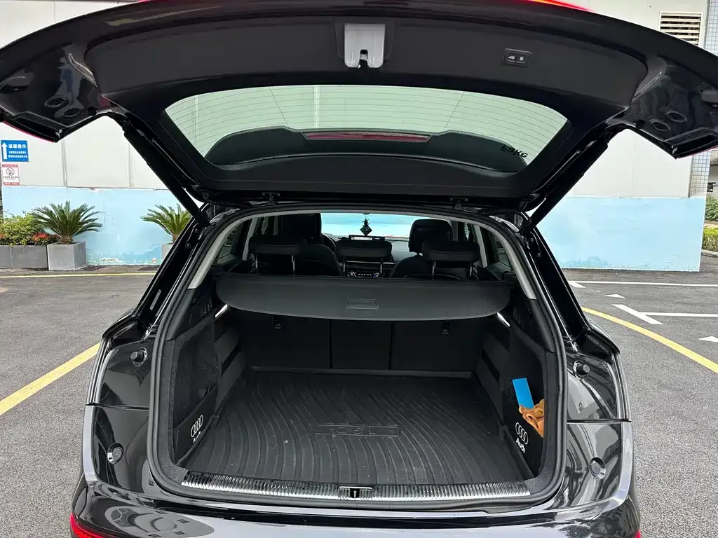 Audi Q5L 2022 из CN, фото 3
