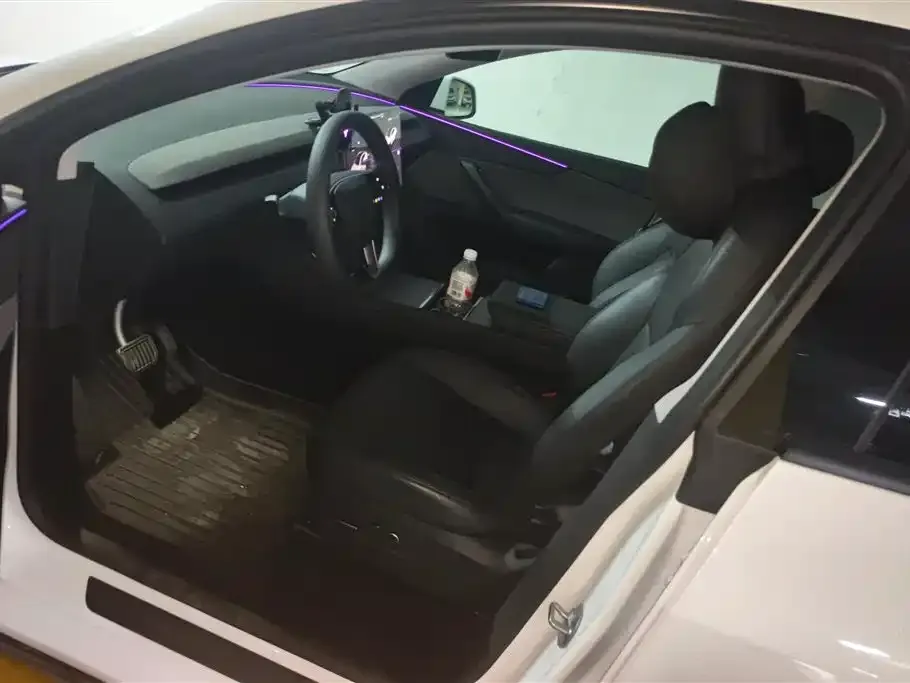 Tesla Model Y 2025 из CN, фото 7