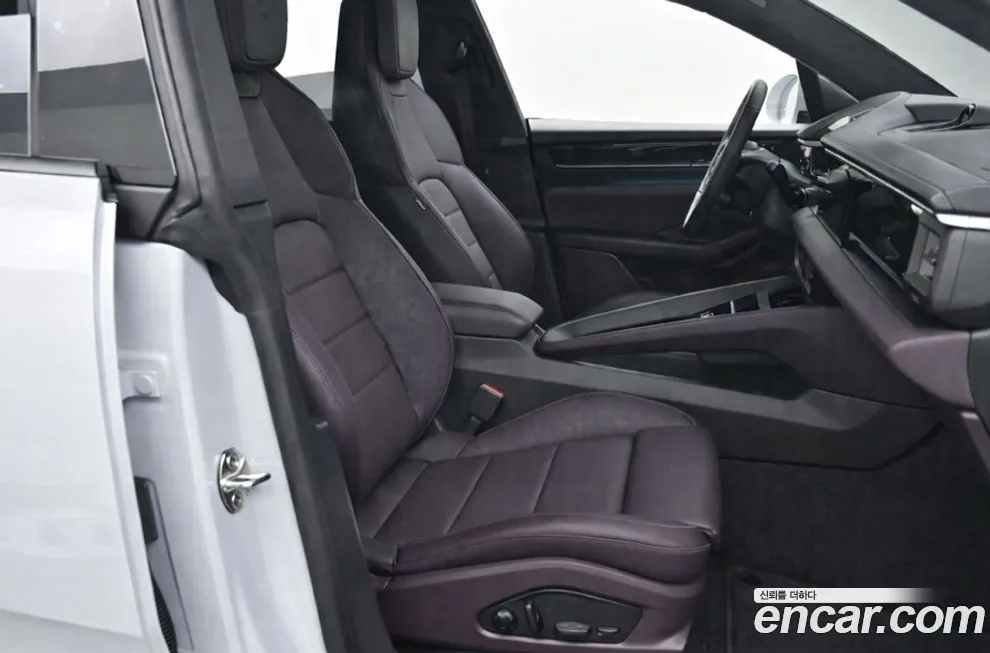 Porsche Macan 2025 из KR, фото 3