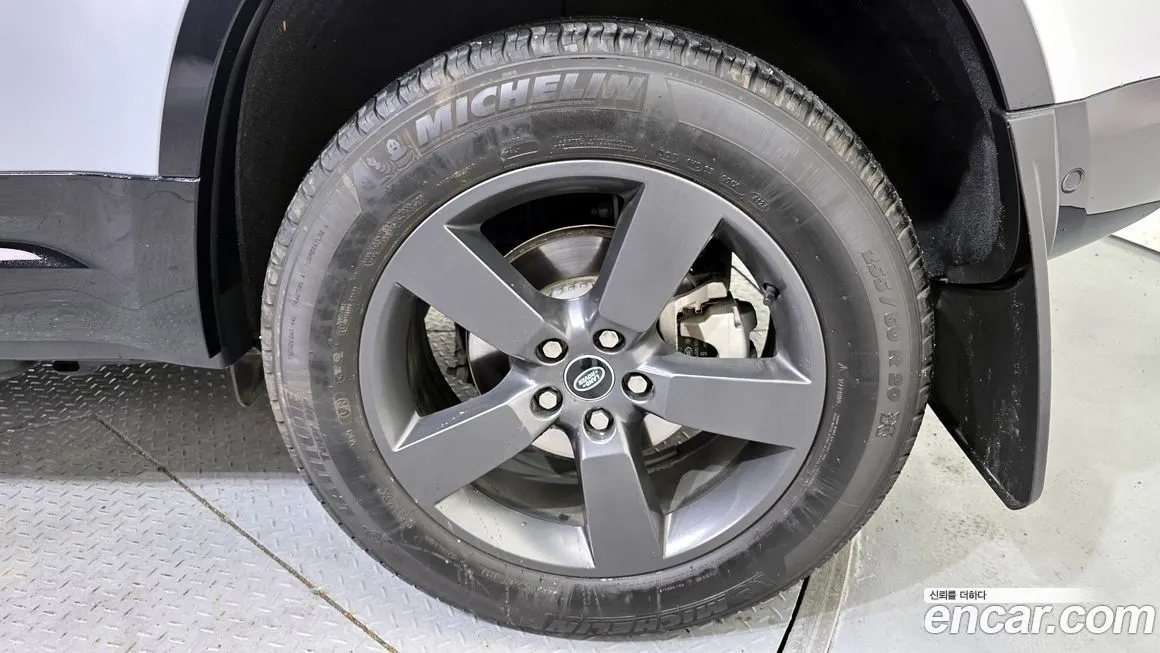 Land Rover Defender 2024 из KR, фото 7