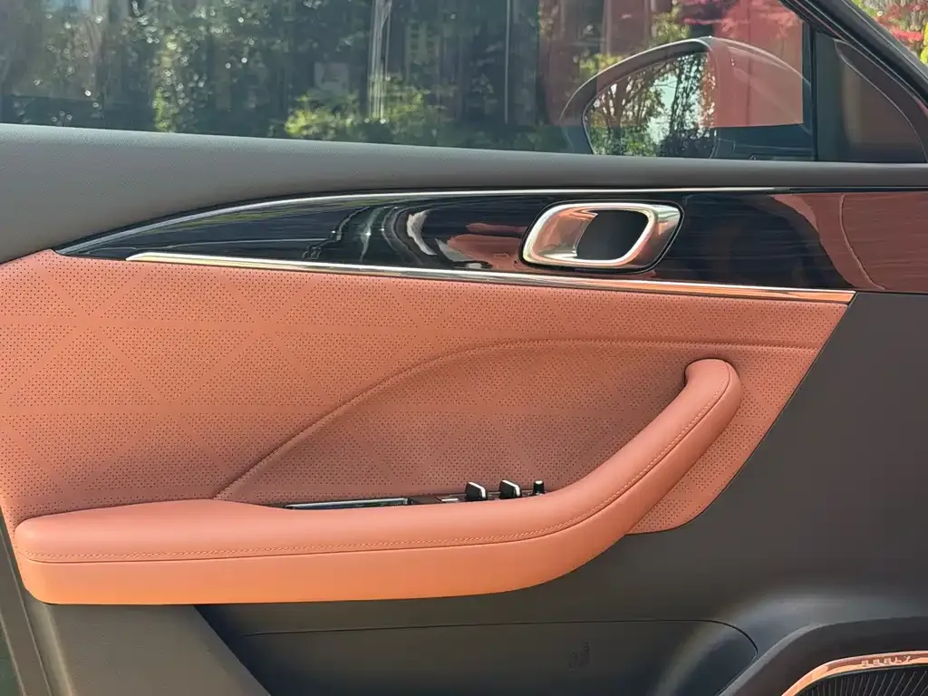 Geely Emgrand 2025 из CN, фото 4