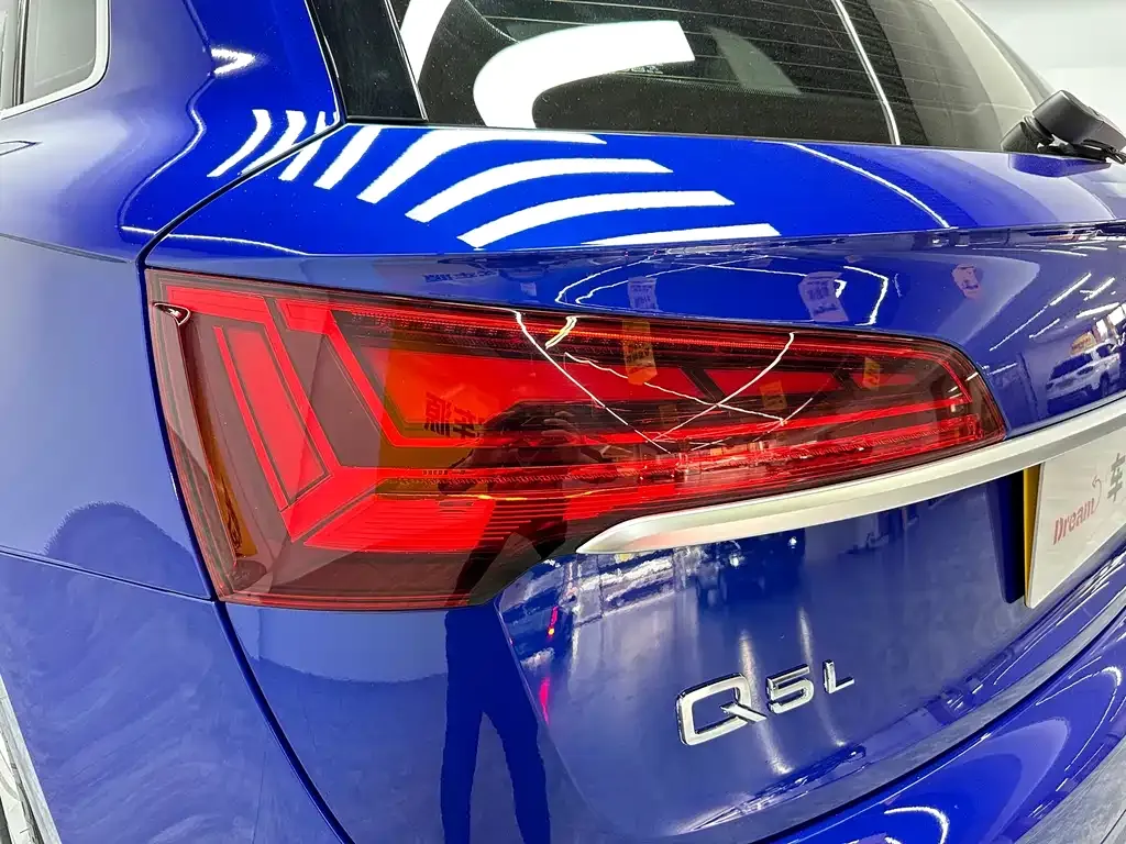 Audi Q5L 2021 из CN, фото 3