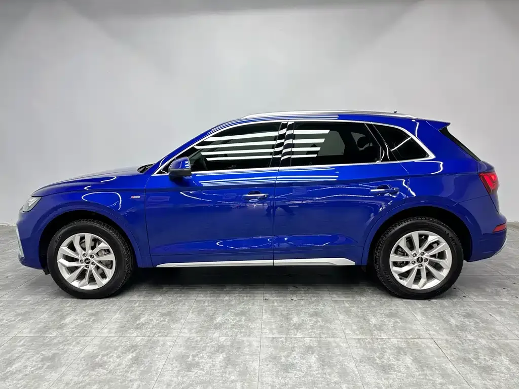 Audi Q5L 2021 из CN, фото 2