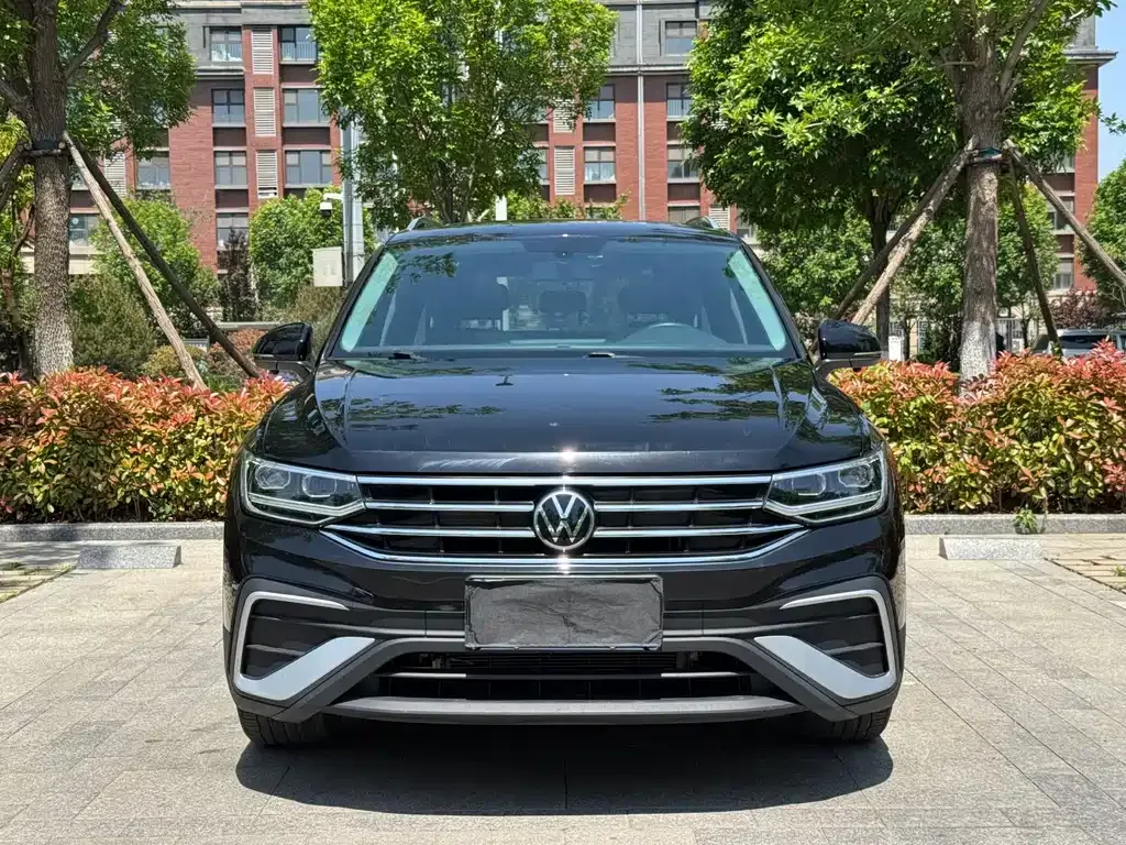 Volkswagen Tiguan L 2023 из CN, фото 7