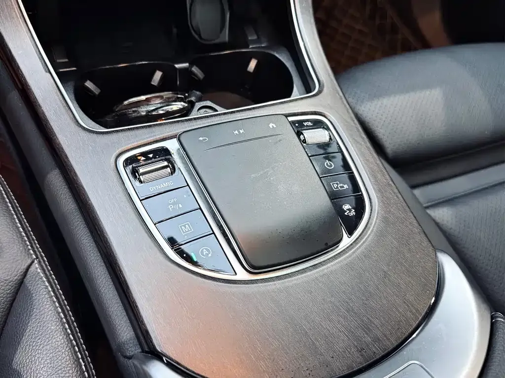 Mercedes-Benz GLC — фото 10