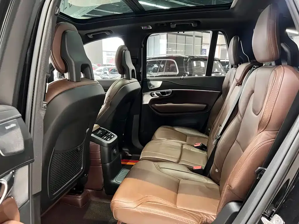 Volvo XC90 PHEV 2021 из CN, фото 5