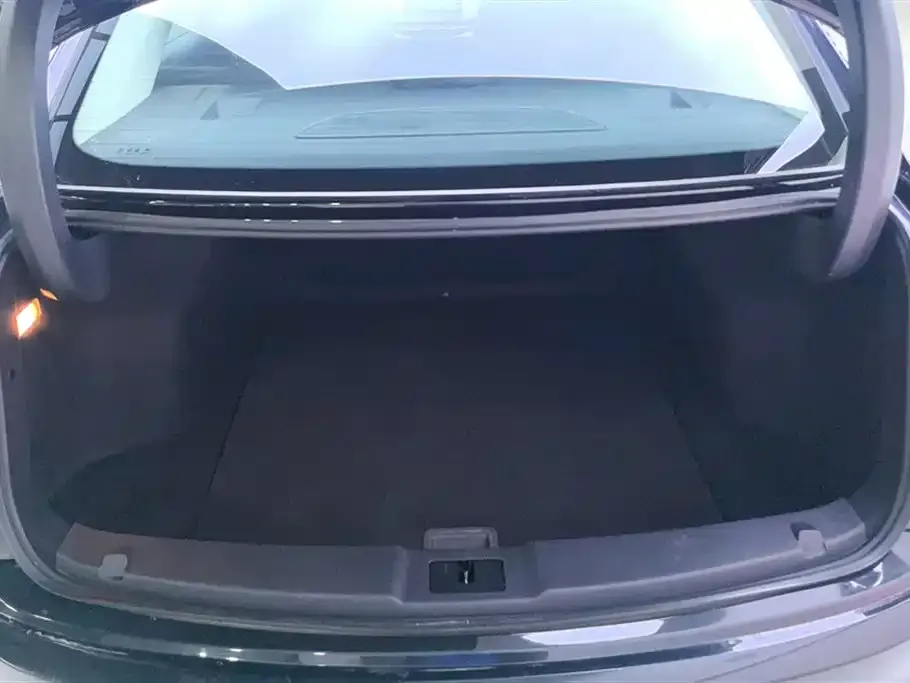 Hongqi E-QM5 2023 из CN, фото 3