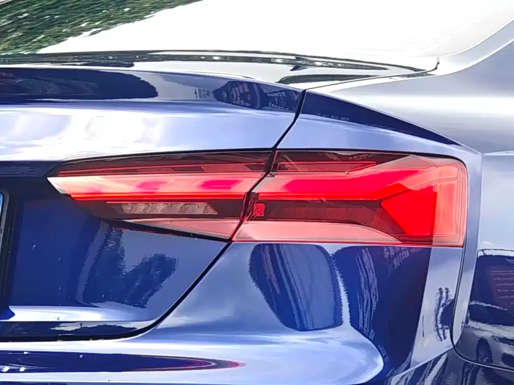 Audi A5 (Import) — фото 2