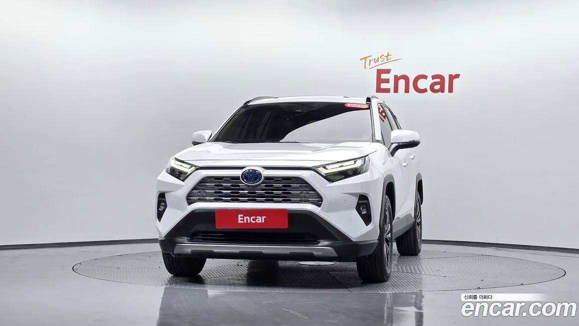 Toyota RAV4 2024 из KR, фото 4