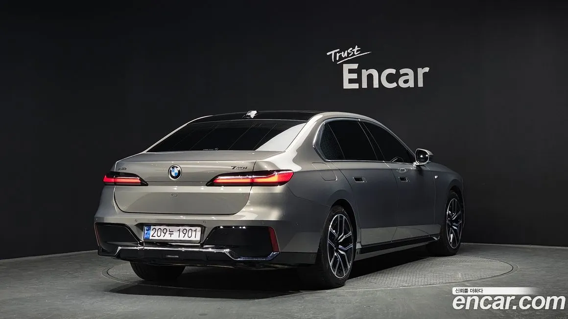 BMW 7-Series 2024 из KR, фото 4