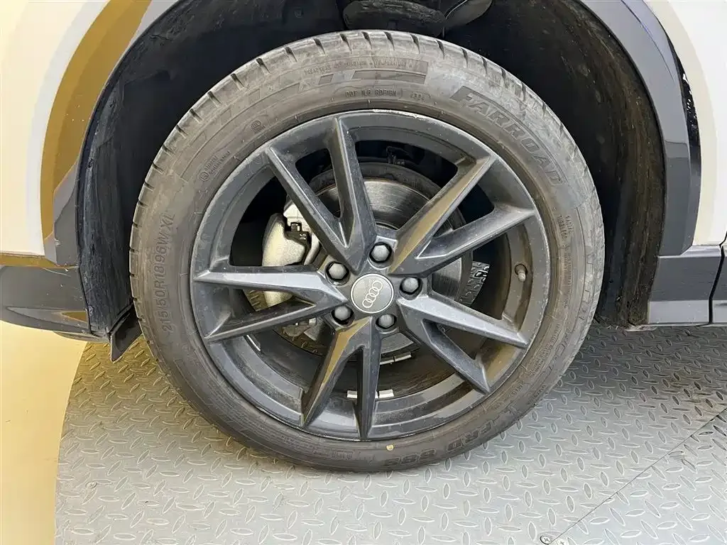 Audi Q2L 2021 из CN, фото 8