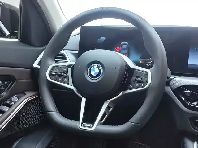 BMW i3 2024 из CN, фото 5