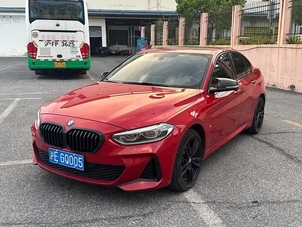 BMW 1 Series — фото 1