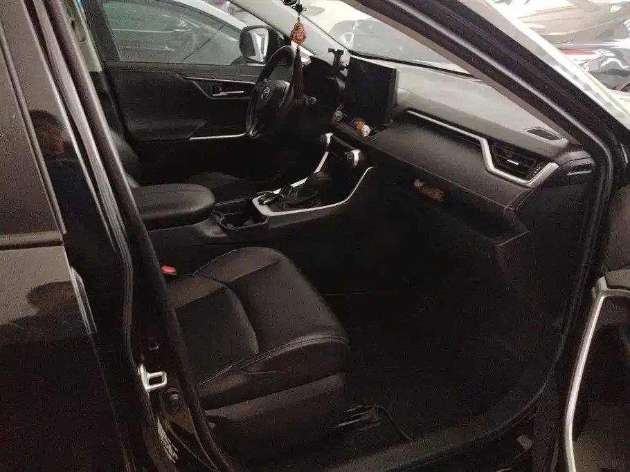 Toyota Wildlander 2021 из CN, фото 9