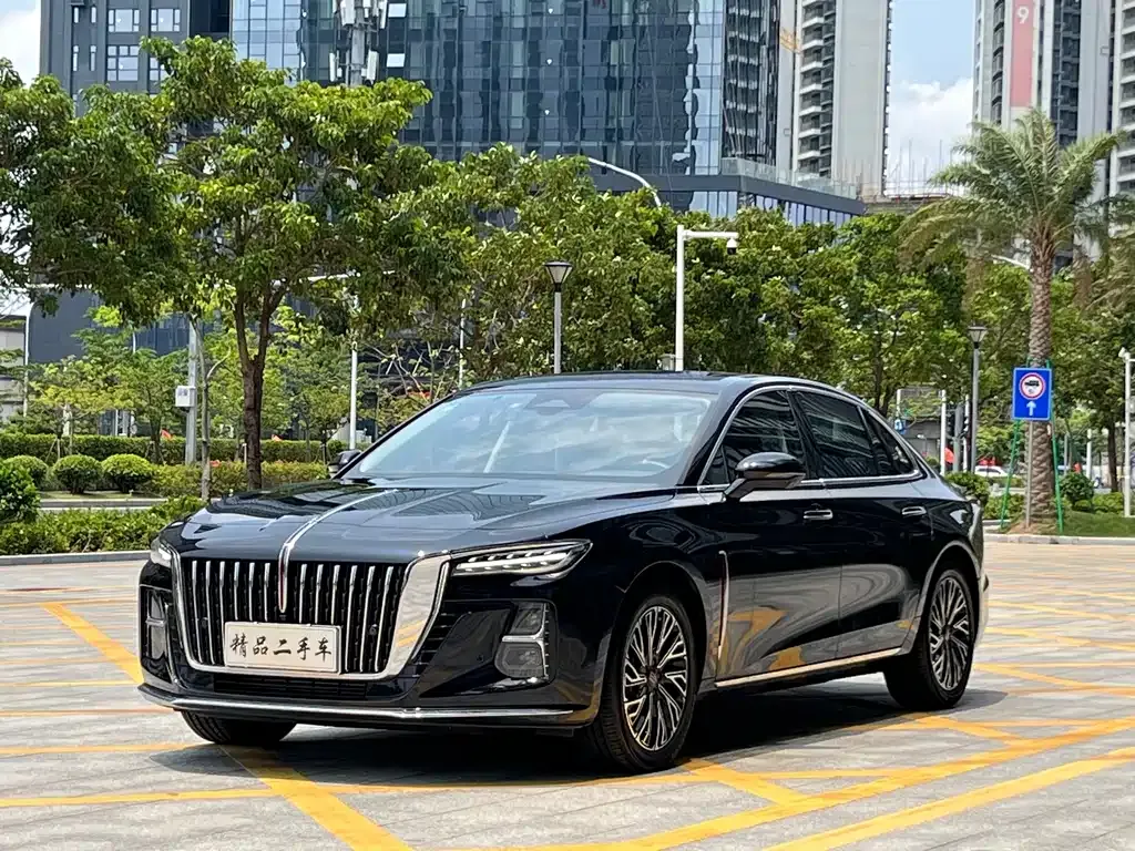 Hongqi H5 — фото 1