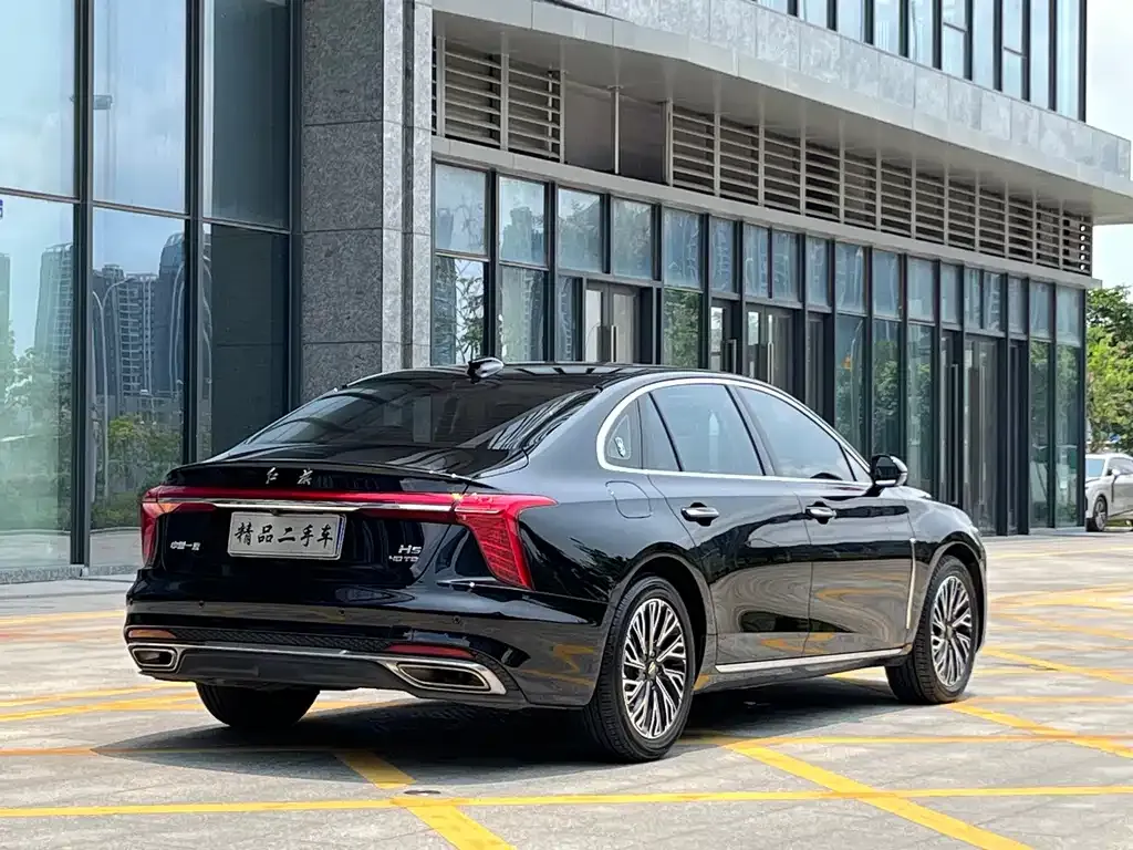 Hongqi H5 — фото 10