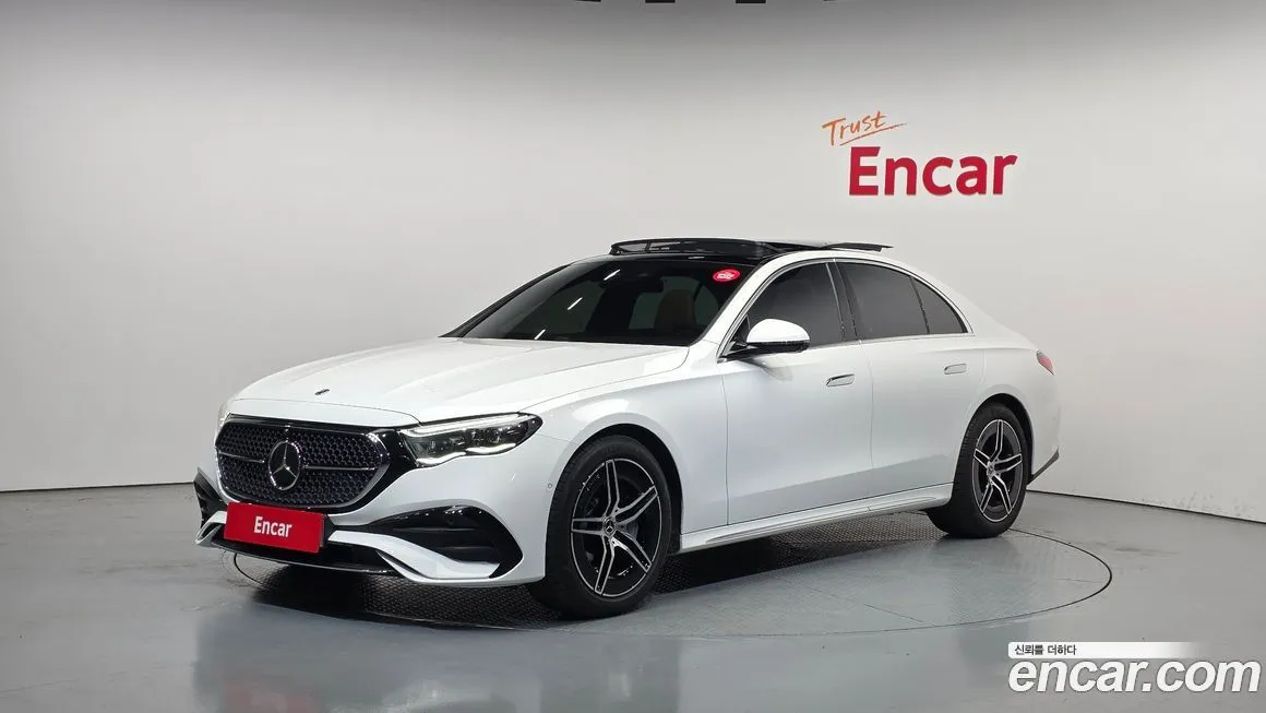 Mercedes-Benz E-Class — фото 1