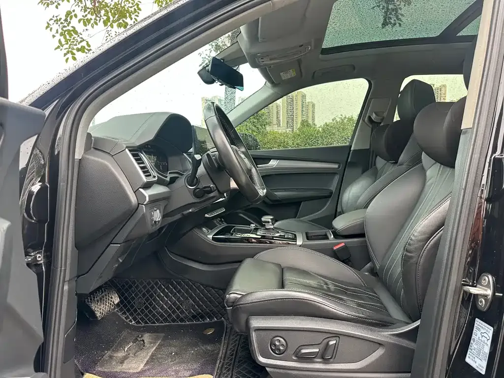 Audi Q5L 2022 из CN, фото 5