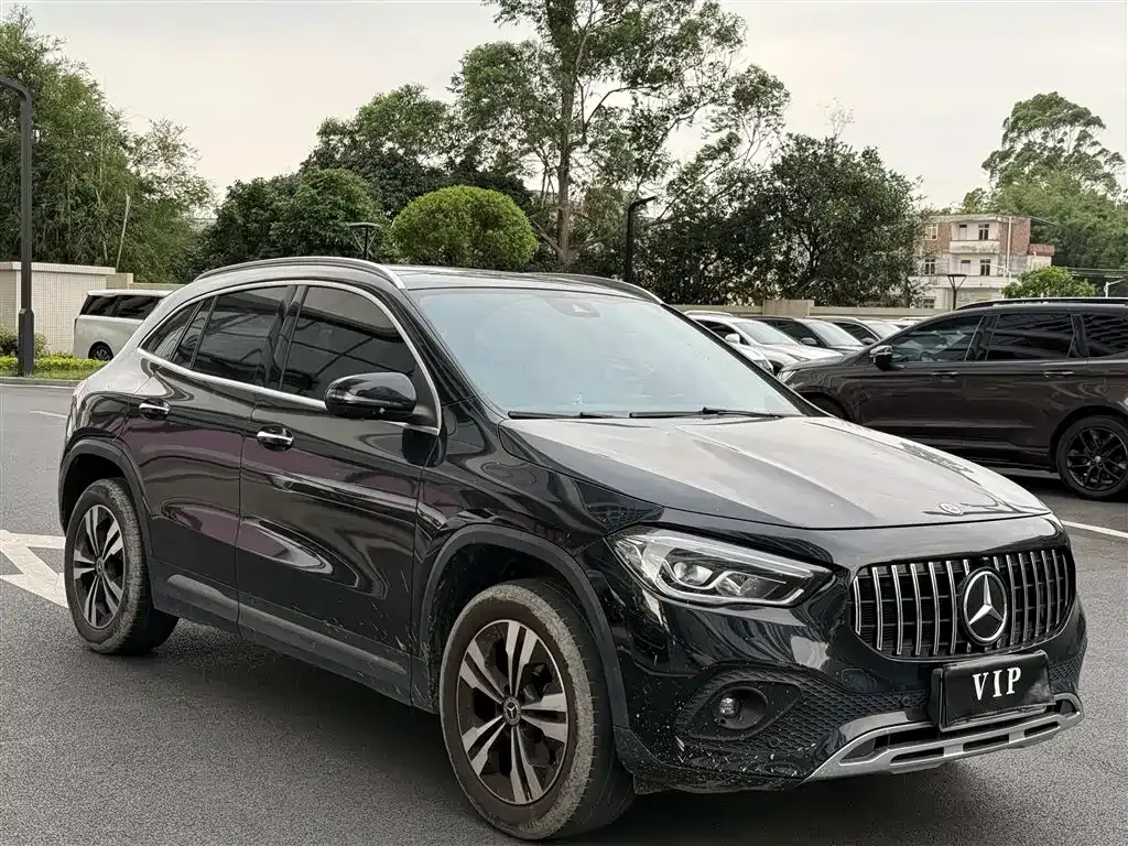 Mercedes-Benz GLA — фото 8