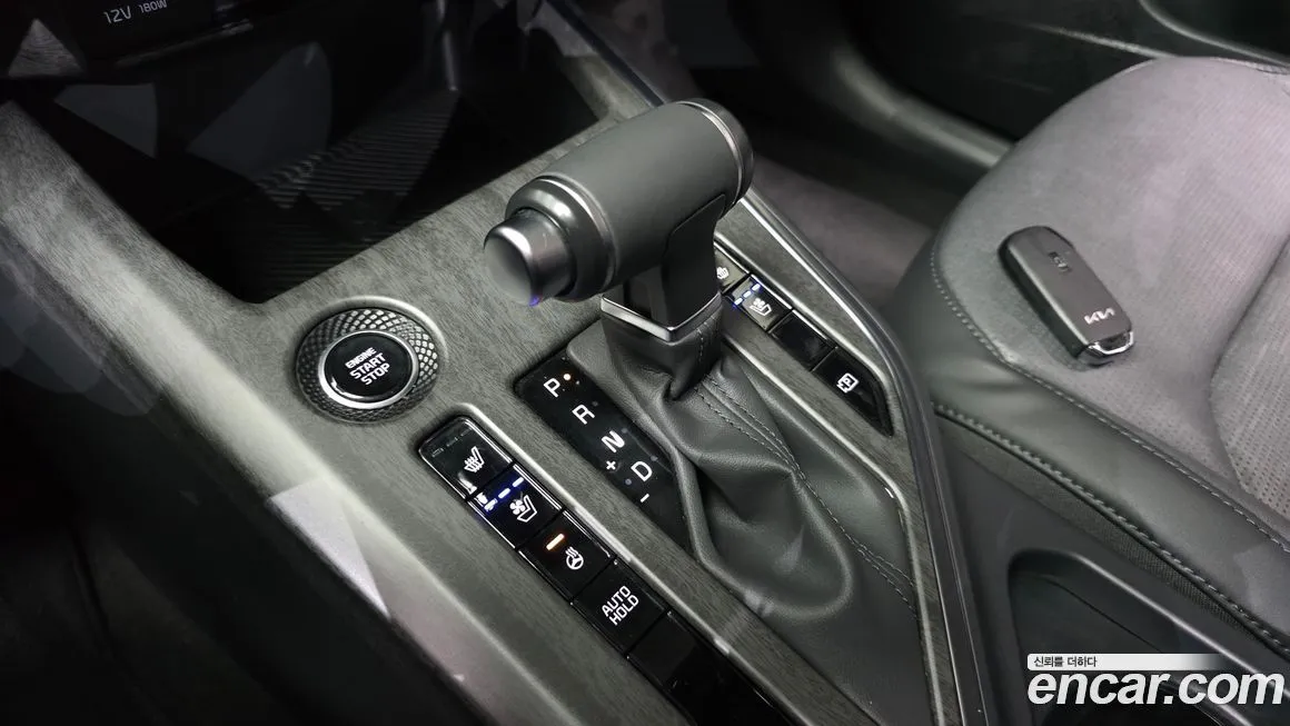 Kia Niro — фото 10