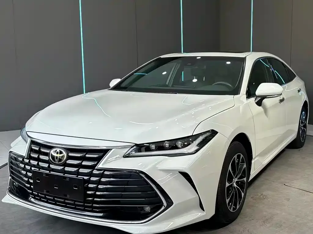 Toyota Avalon 2024 из CN, фото 1
