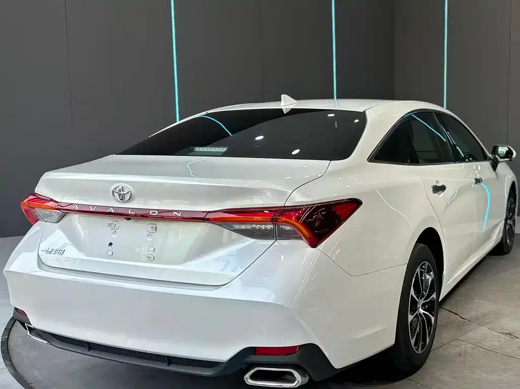 Toyota Avalon 2024 из CN, фото 7