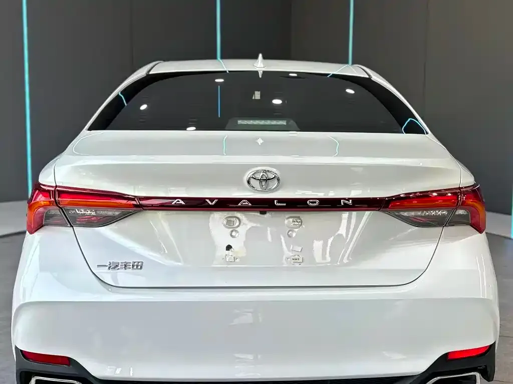 Toyota Avalon 2024 из CN, фото 2