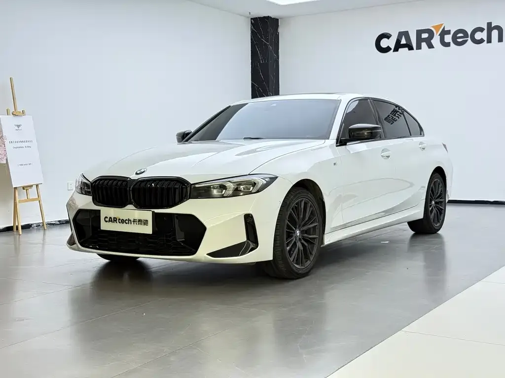 BMW 3 Series 2023 из CN, фото 1