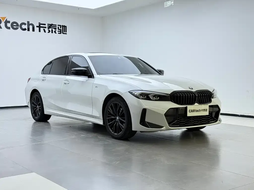 BMW 3 Series 2023 из CN, фото 2