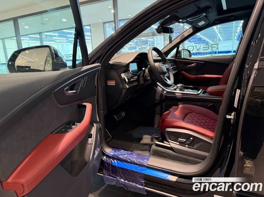 Audi SQ7 2026 из KR, фото 5