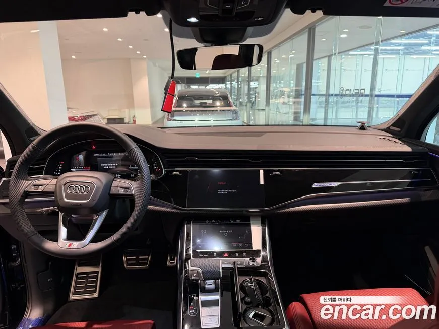 Audi SQ7 2026 из KR, фото 7