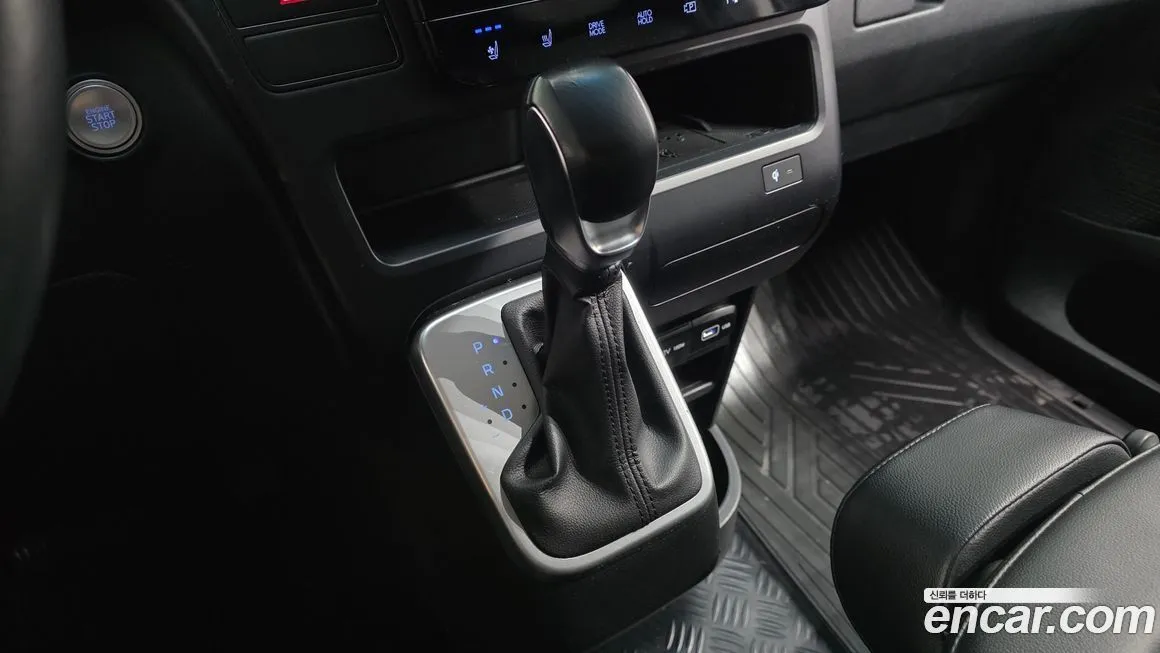 Hyundai Staria — фото 3