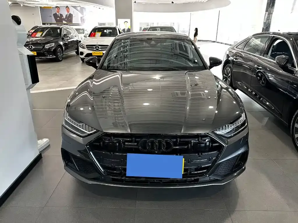 Audi A7L 2023 из CN, фото 7