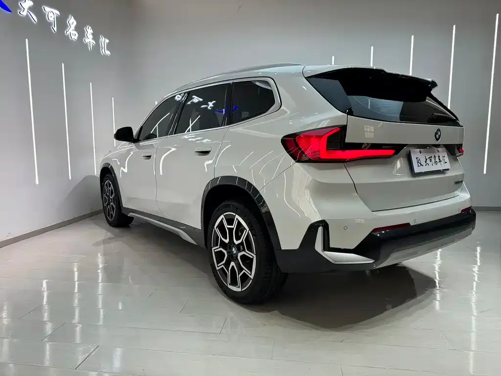BMW X1 — фото 5