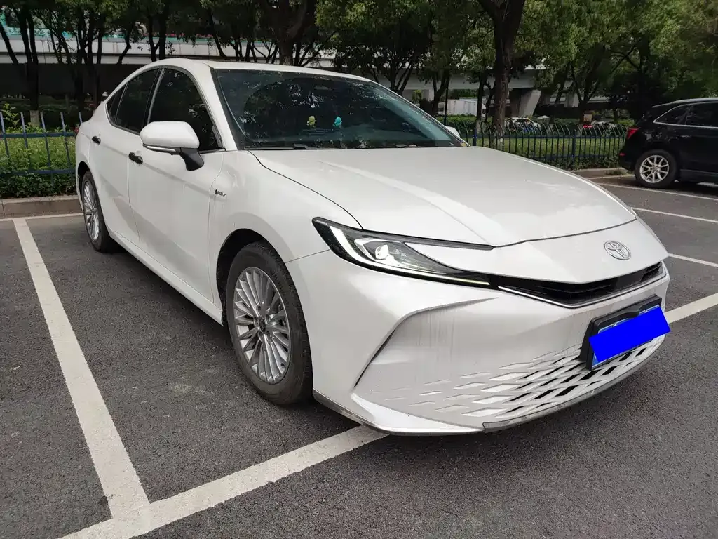 Toyota Camry 2024 из CN, фото 10