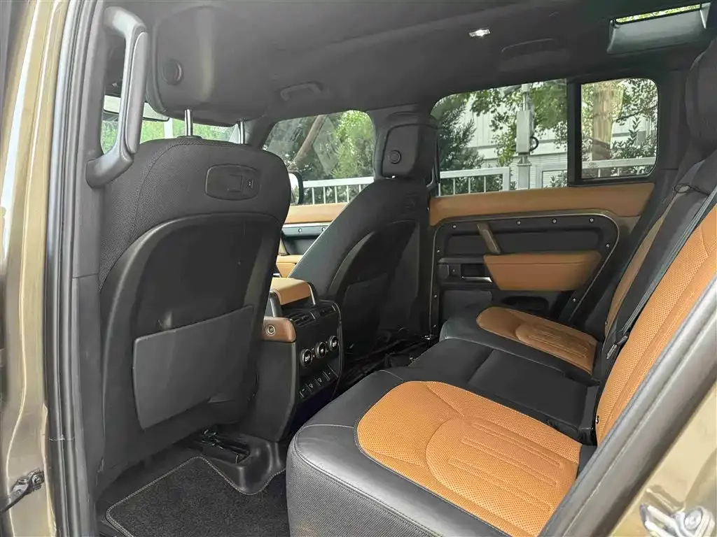 Land Rover Defender — фото 3
