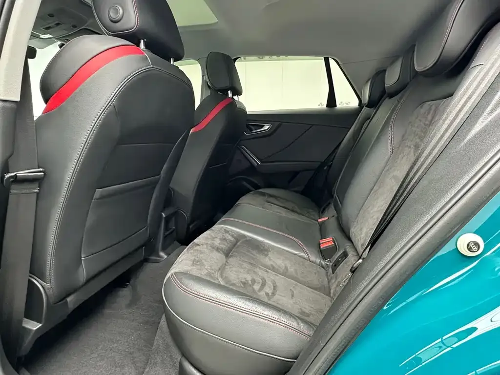 Audi Q2L 2021 из CN, фото 4