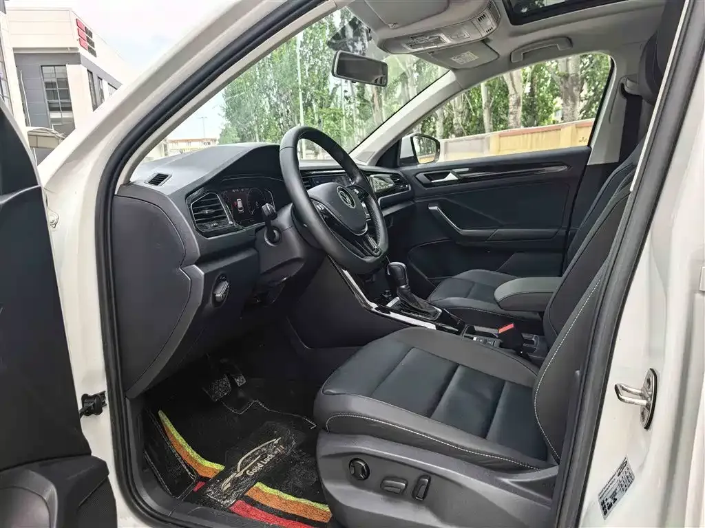Volkswagen T-Roc 2022 из CN, фото 9