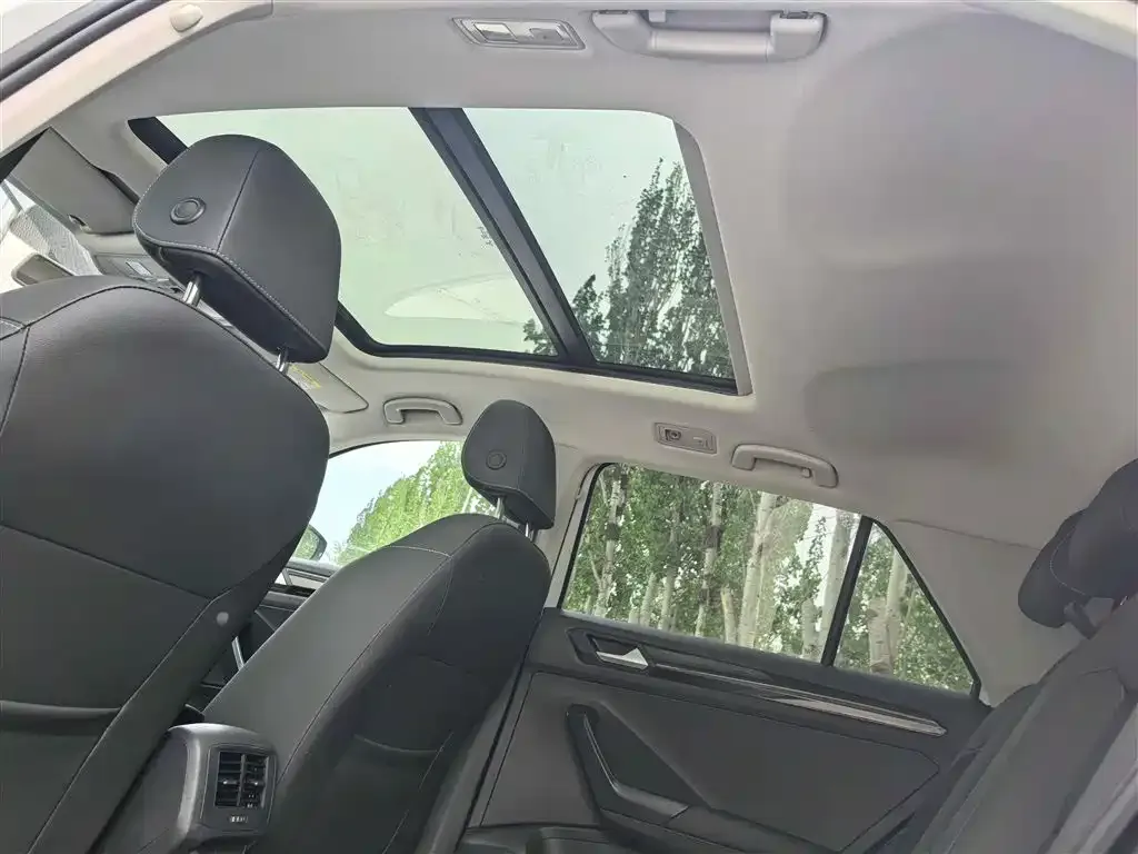 Volkswagen T-Roc 2022 из CN, фото 3