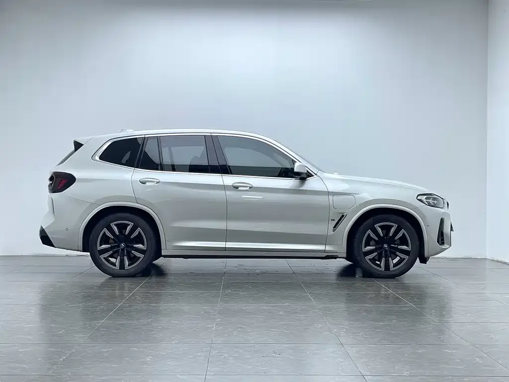 BMW iX3 2022 из CN, фото 9