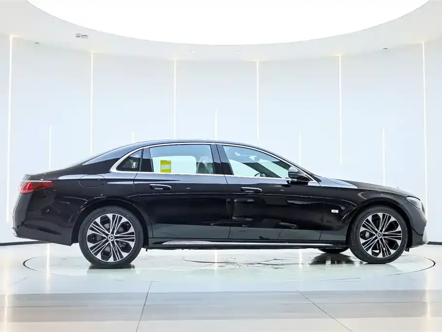 Mercedes-Benz E-Class 2026 из CN, фото 5