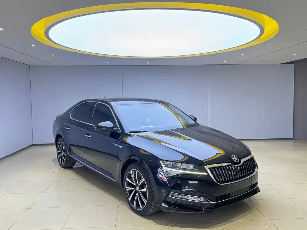 Skoda Superb 2022 из CN, фото 6