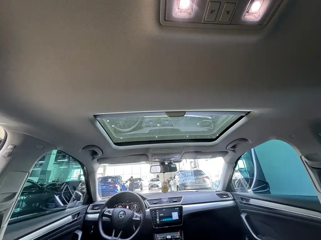 Skoda Superb 2022 из CN, фото 8