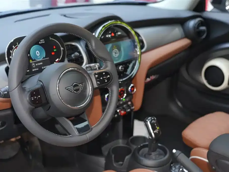 MINI Cooper (3-door) 2022 из CN, фото 8