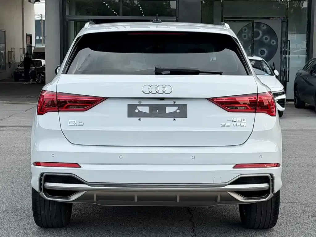 Audi Q3 — фото 2