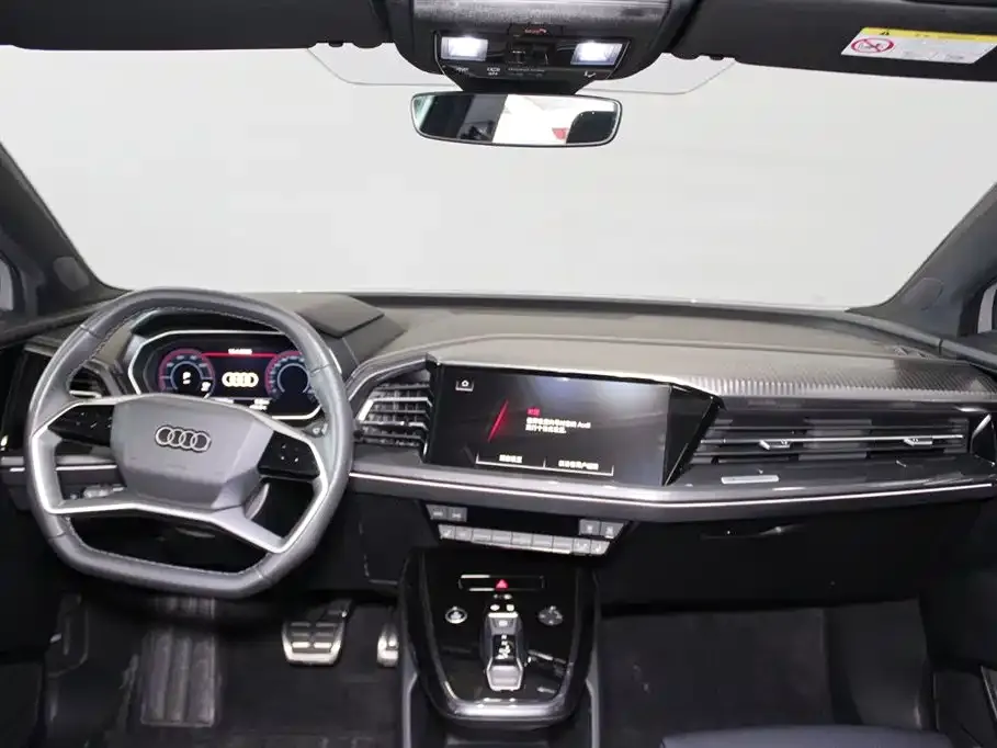 Audi Q4 e-tron — фото 3