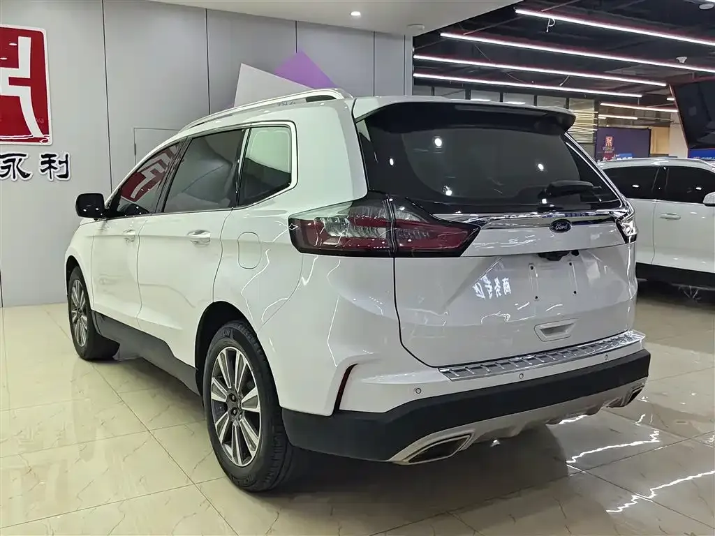 Ford Edge 2023 из CN, фото 8