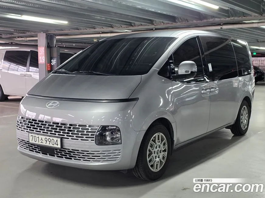 Hyundai Staria — фото 2